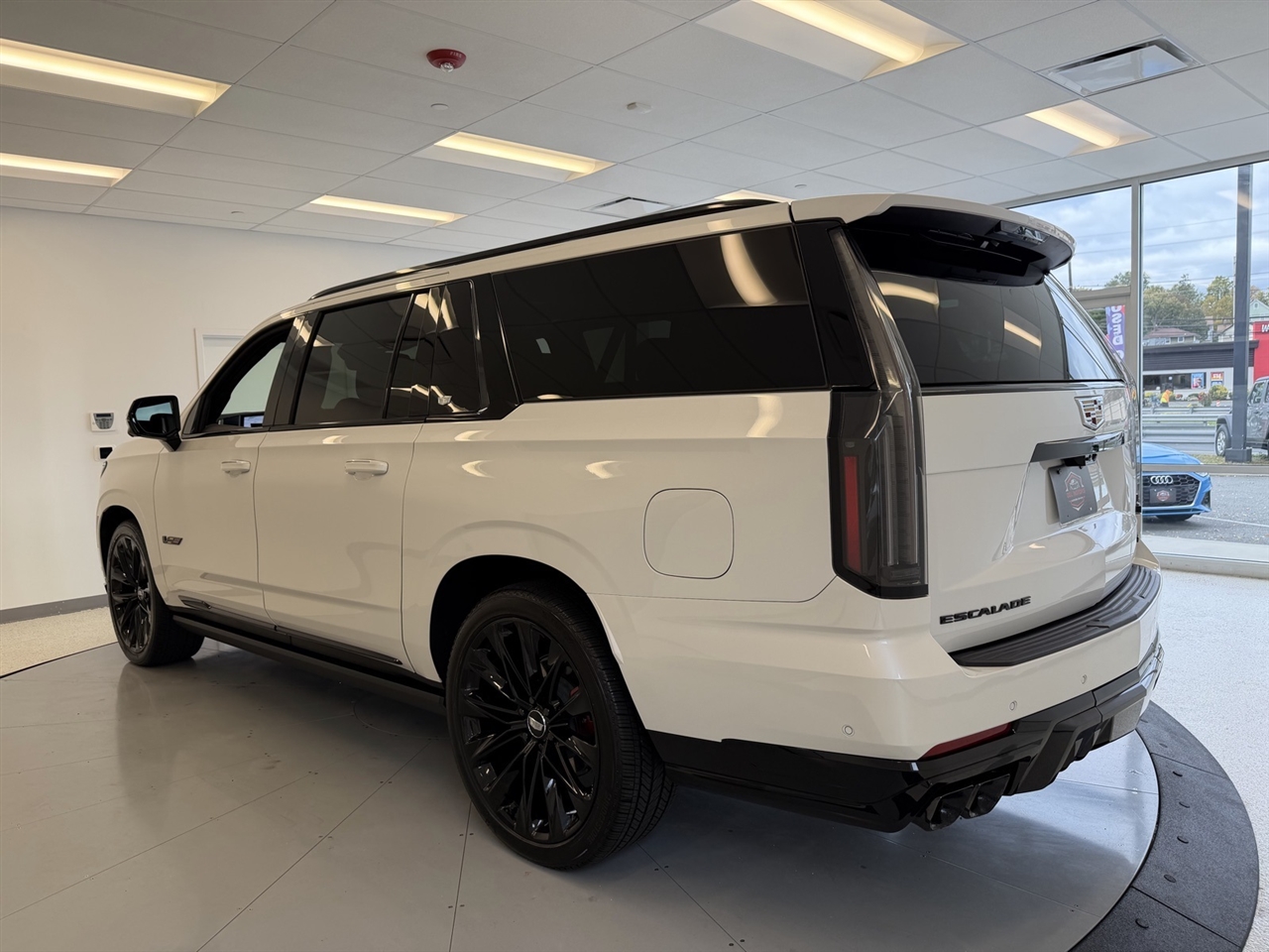 Cadillac Escalade ESV V 4WD 2025