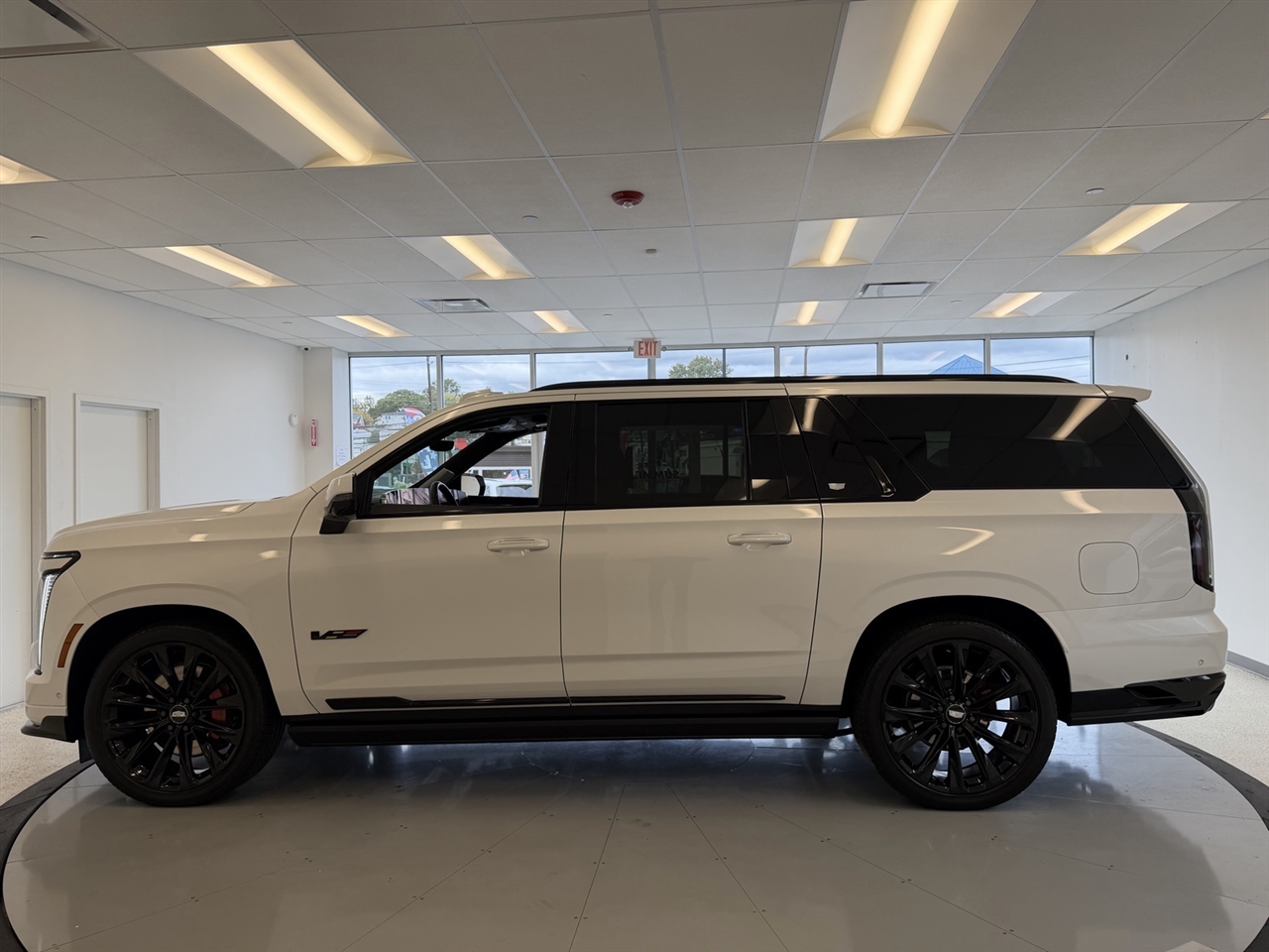 Cadillac Escalade ESV V 4WD 2025