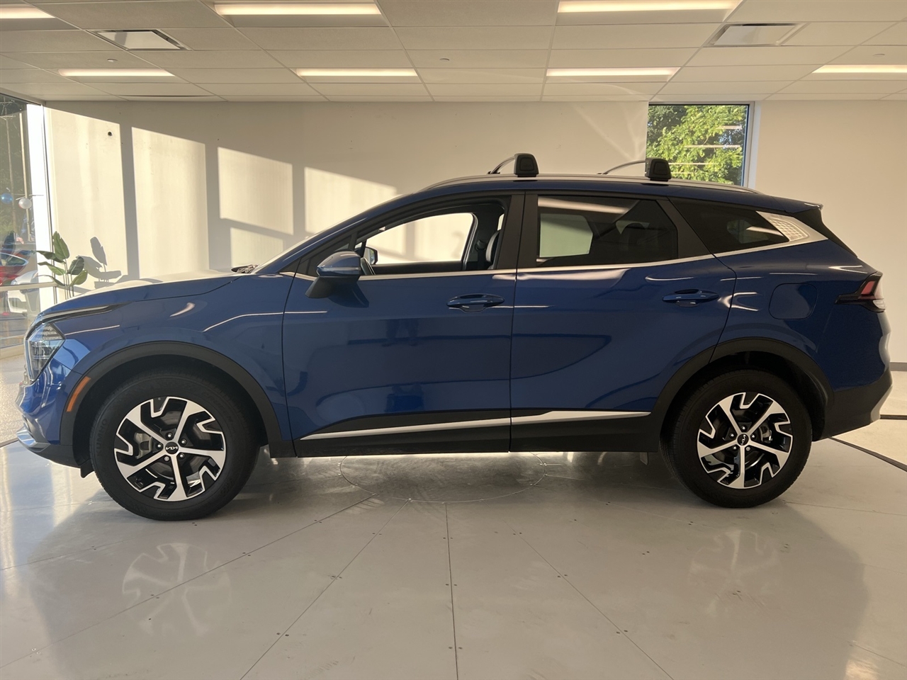 2024 Kia Sportage EX photo 4