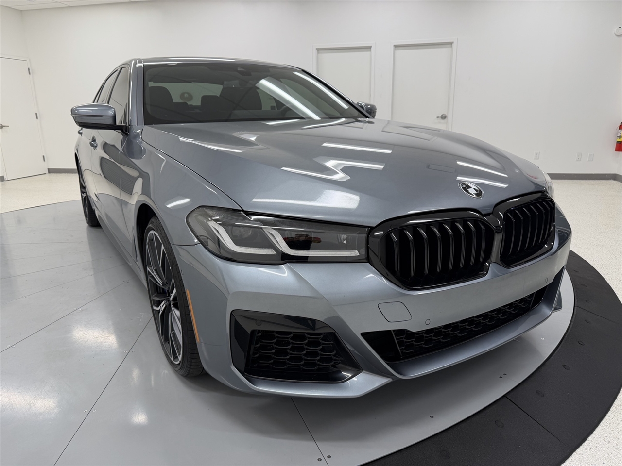 2022 BMW 5-Series 540i