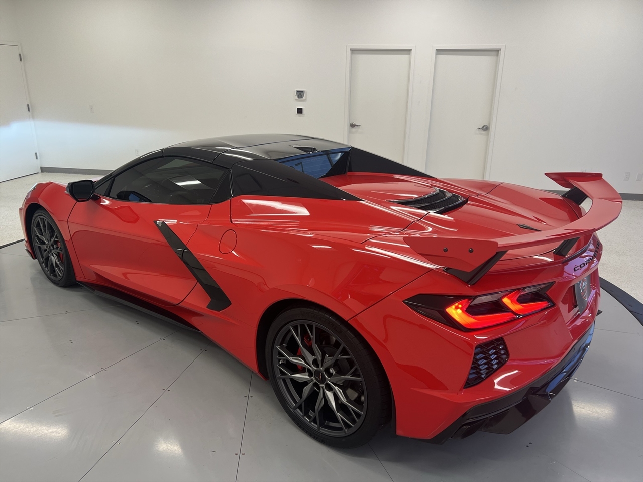 2023 Chevrolet Corvette 2LT Convertible photo 6