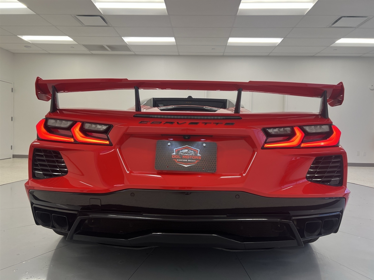 2023 Chevrolet Corvette 2LT Convertible photo 7