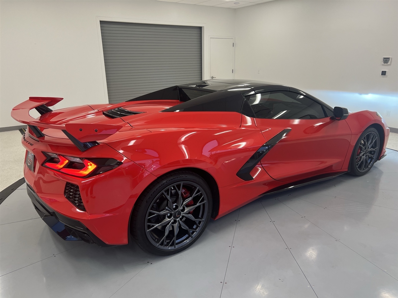 2023 Chevrolet Corvette 2LT Convertible photo 10