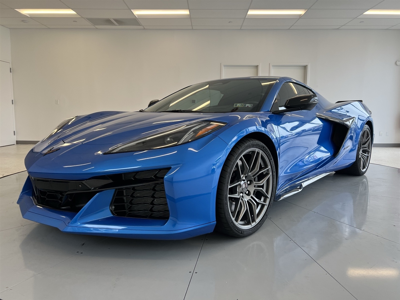 2024 Chevrolet Corvette Z06 Coupe 3LZ photo 3