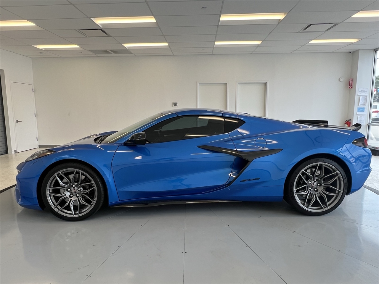 2024 Chevrolet Corvette Z06 Coupe 3LZ photo 4