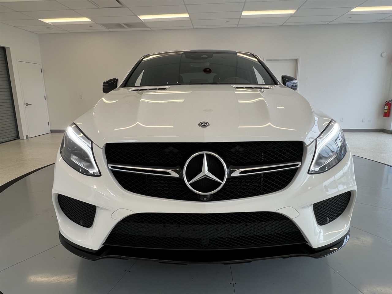 2019 Mercedes Benz GLE AMG 43 photo 2