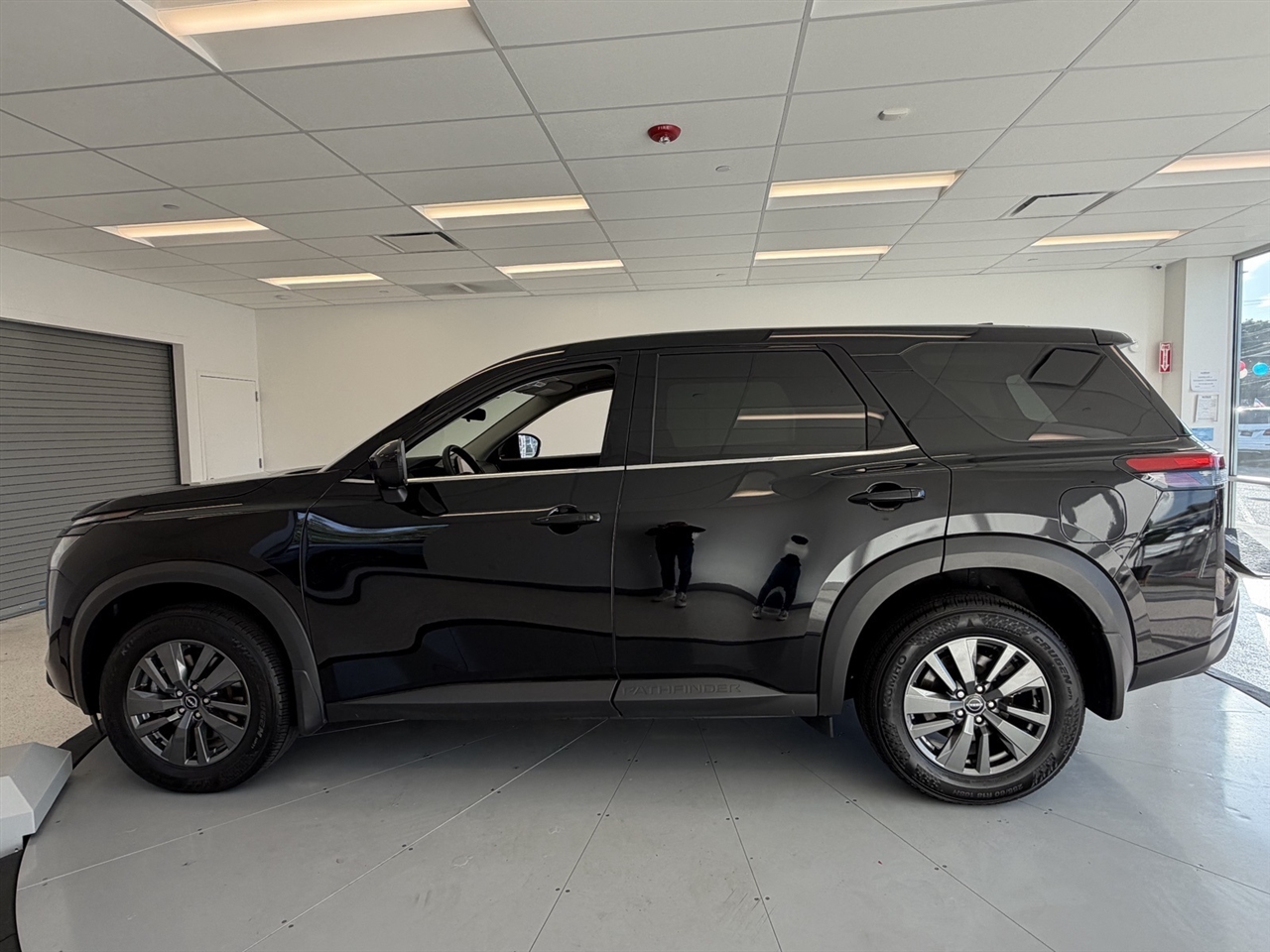 Nissan Pathfinder S 4WD 2024