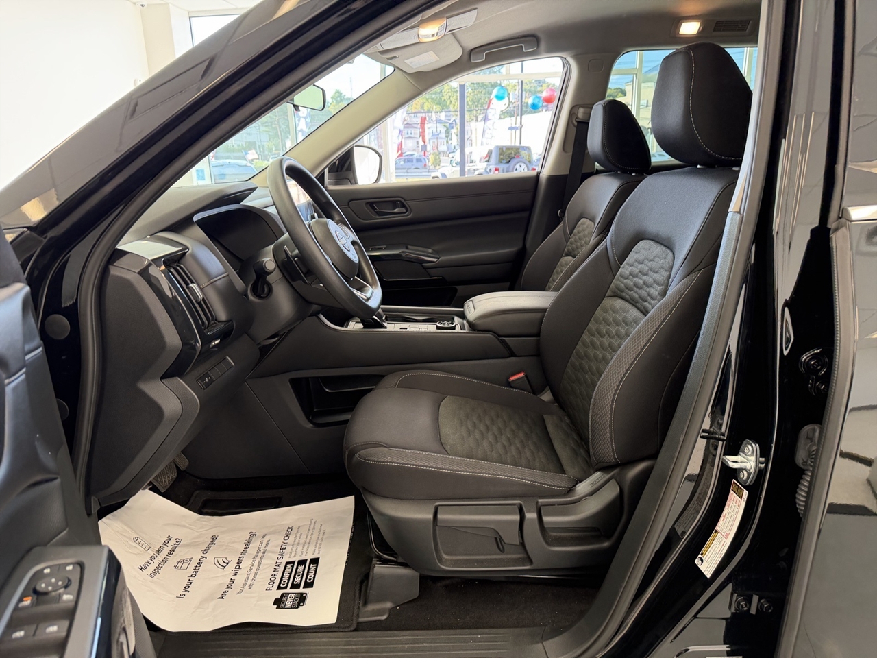 Nissan Pathfinder S 4WD 2024