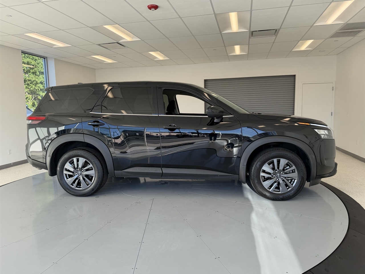 Nissan Pathfinder S 4WD 2024