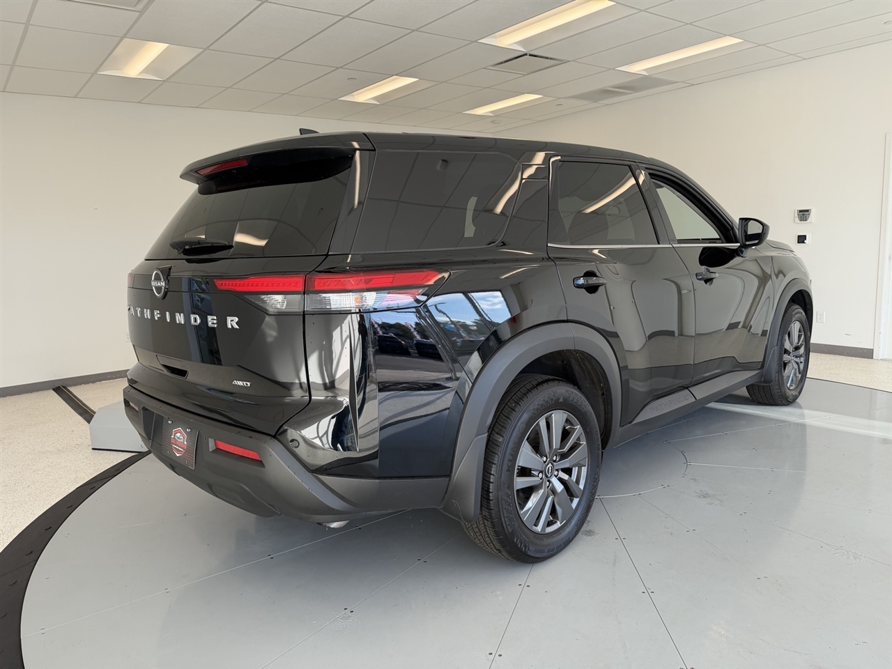 Nissan Pathfinder S 4WD 2024