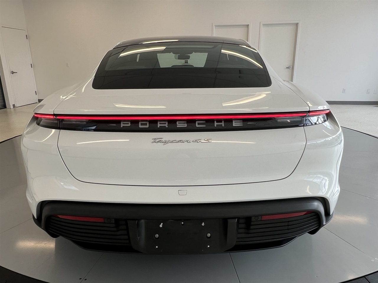 2021 Porsche Taycan 4S photo 5