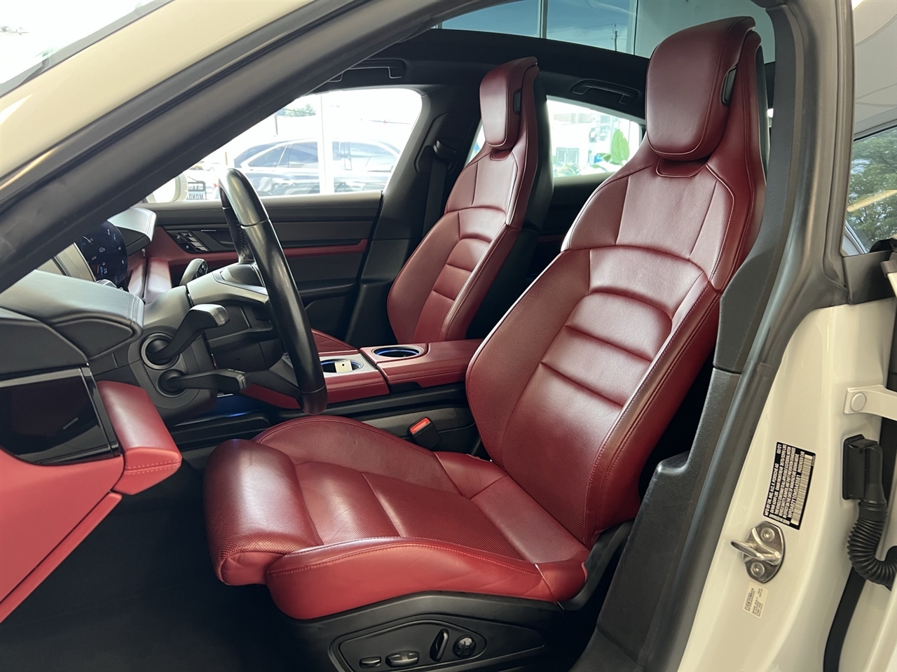 2021 Porsche Taycan 4S photo 23