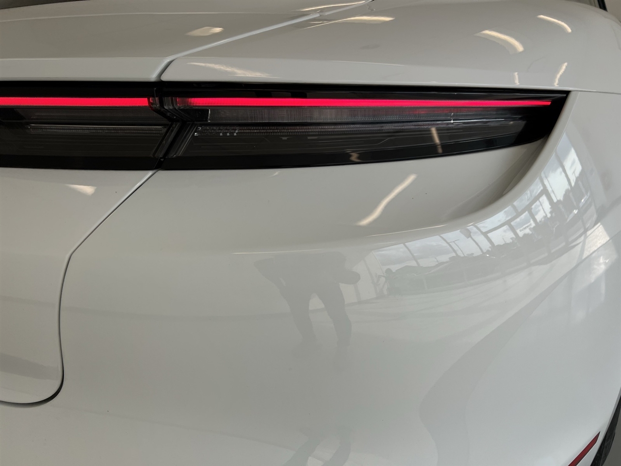 2021 Porsche Taycan 4S photo 37