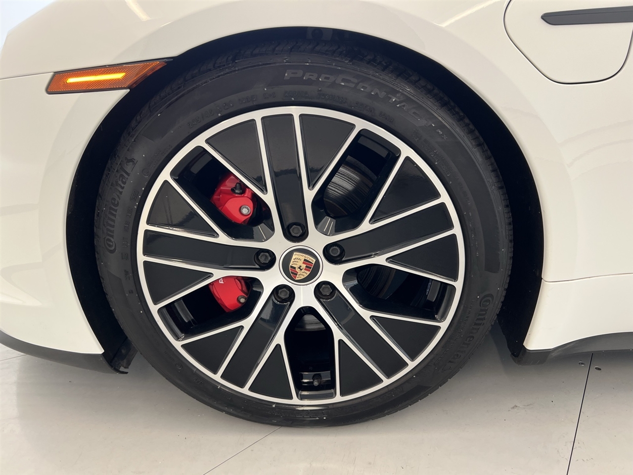 2021 Porsche Taycan 4S photo 44