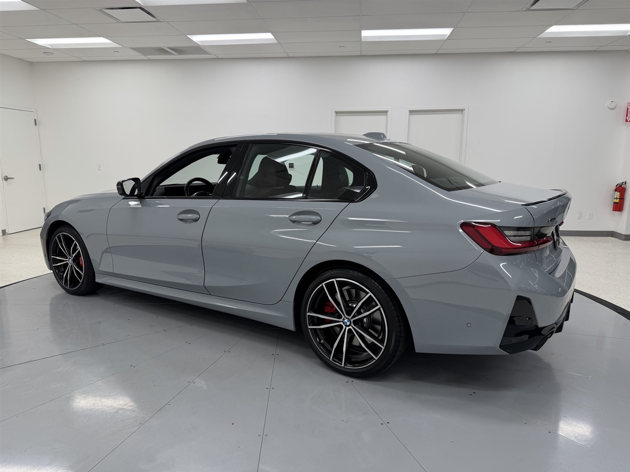 BMW 3-Series 330i xDrive 2023 BMW 3-Series 330i xDrive 2023