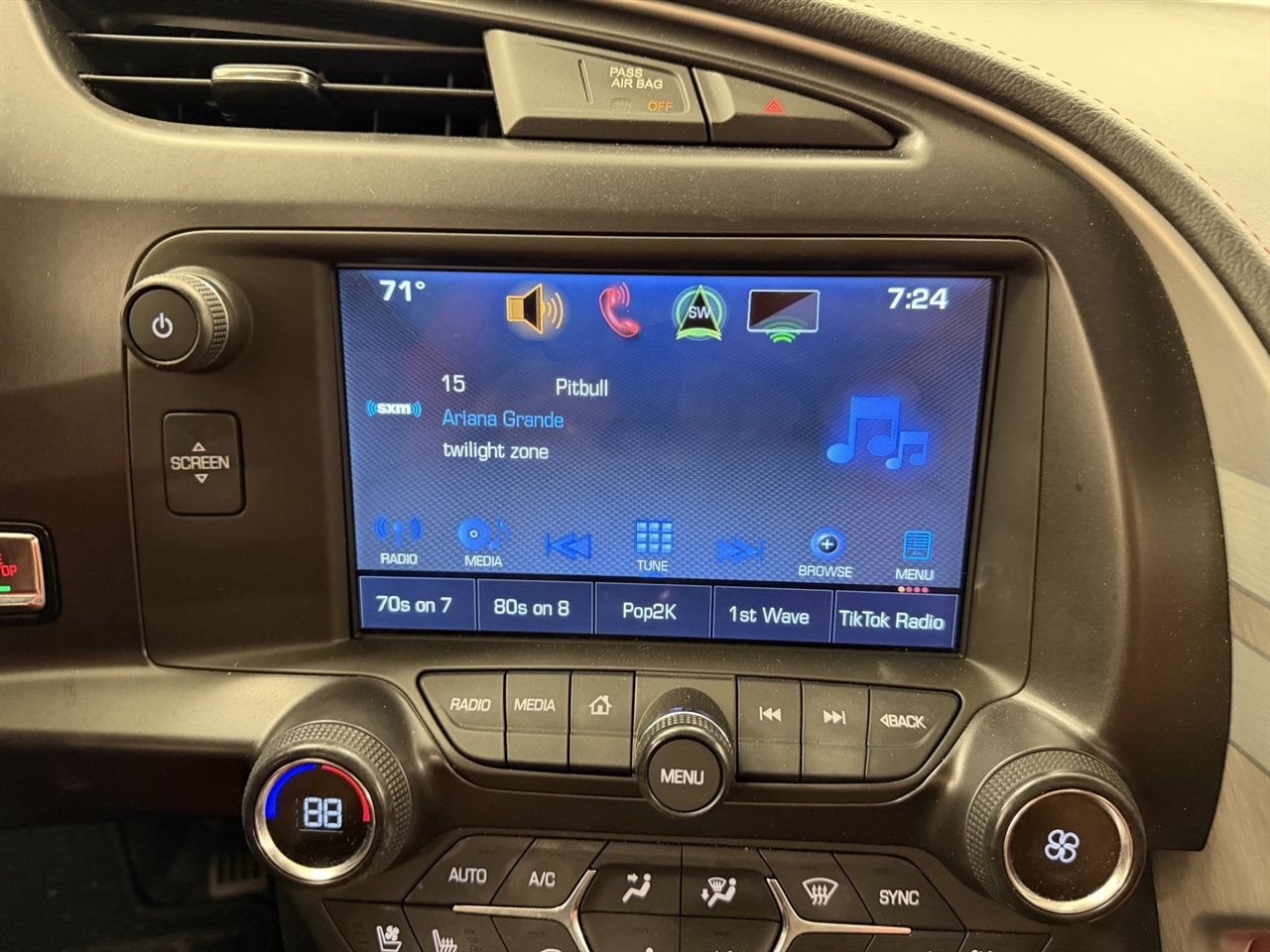 Chevrolet Corvette 2LT Convertible 2017 Chevrolet Corvette 2LT Convertible 2017