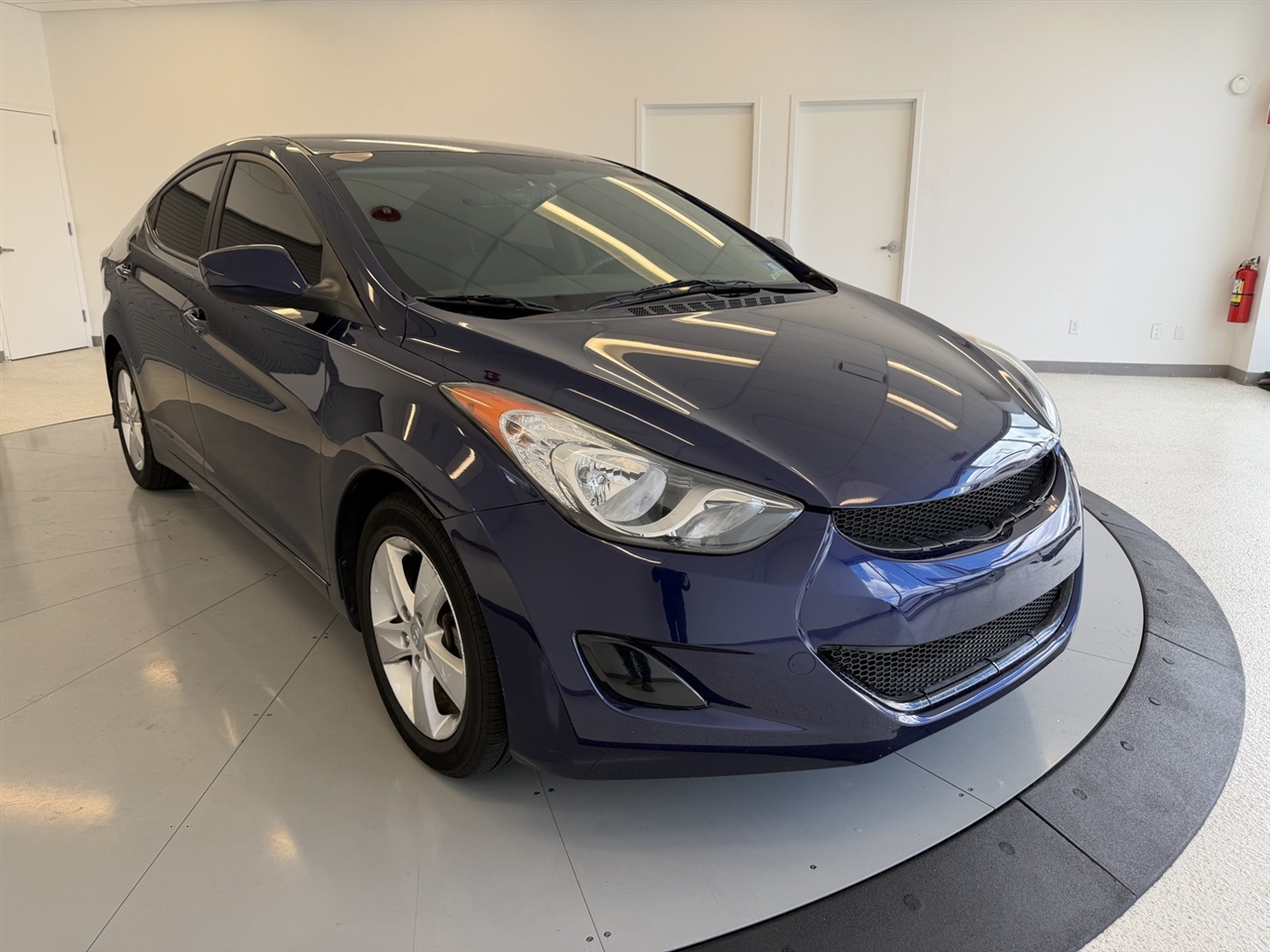 Hyundai Elantra GLS M/T 2013