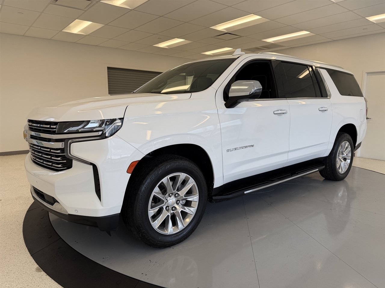 Chevrolet Suburban Premier 4WD 2023