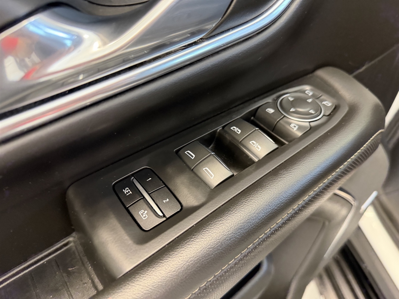 Chevrolet Suburban Premier 4WD 2023