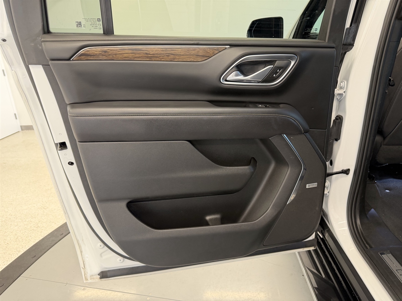 Chevrolet Suburban Premier 4WD 2023