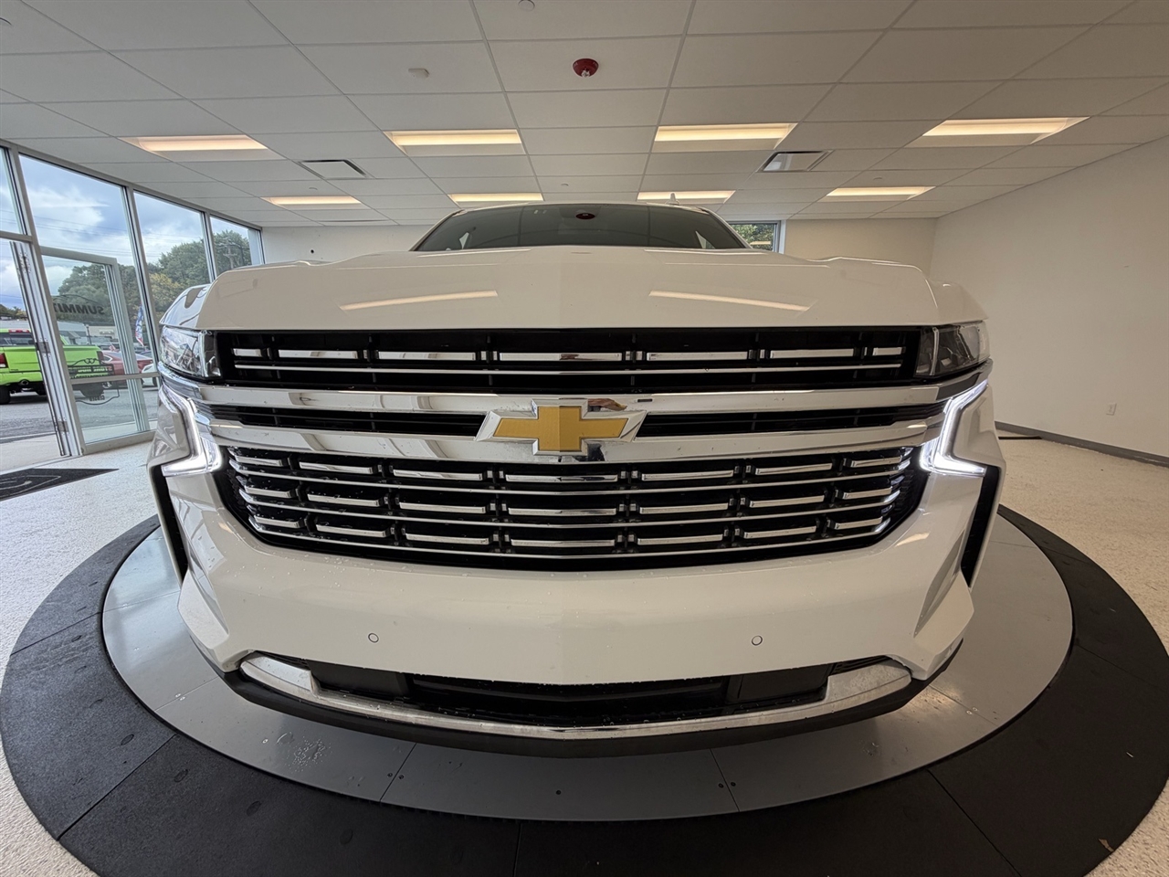 Chevrolet Suburban Premier 4WD 2023