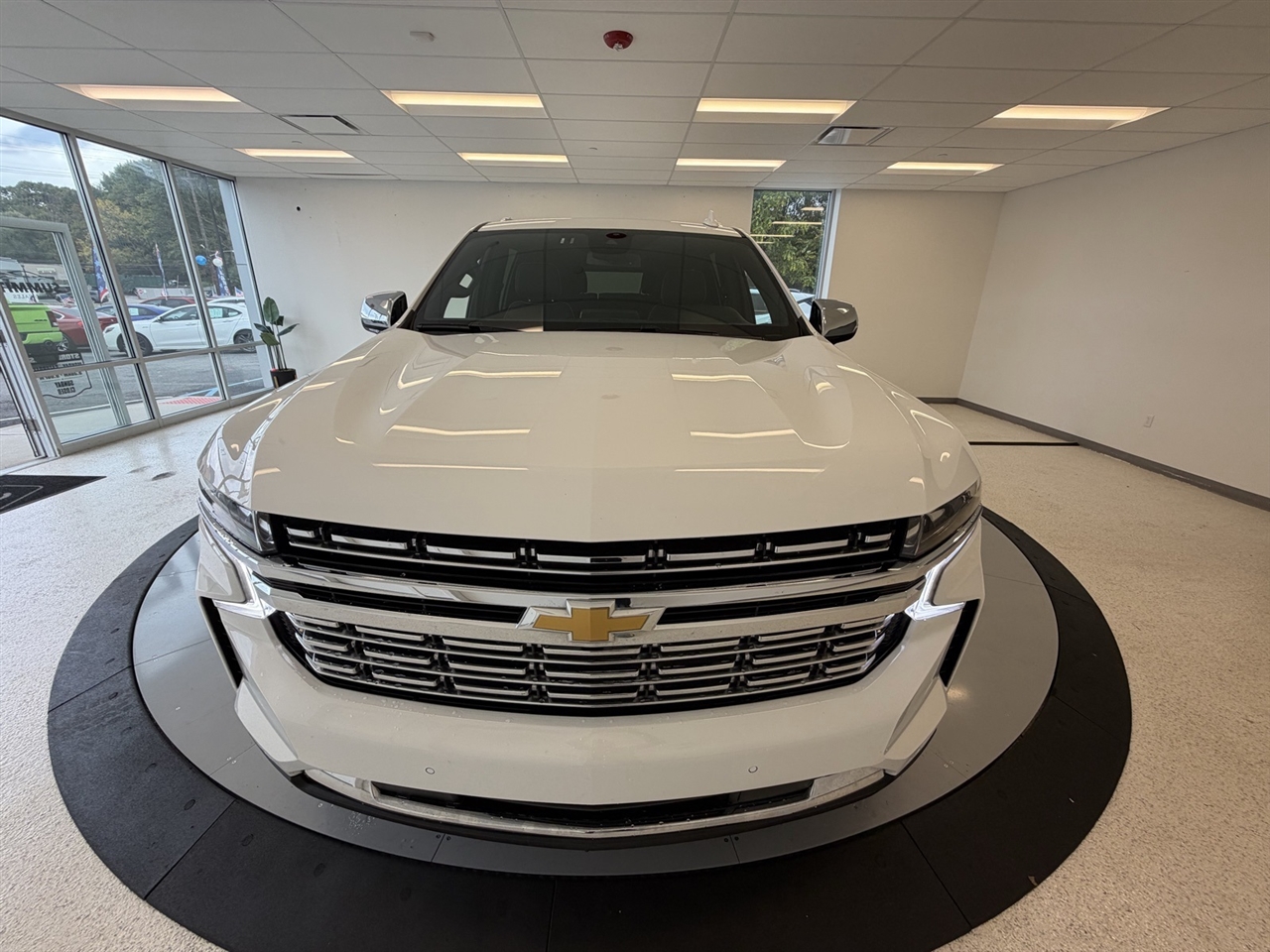 Chevrolet Suburban Premier 4WD 2023