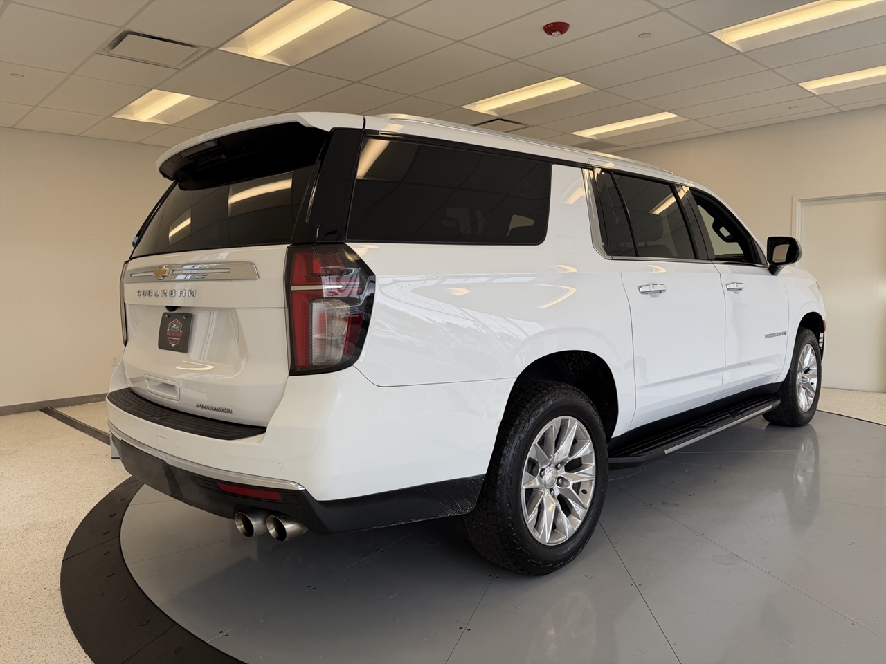 Chevrolet Suburban Premier 4WD 2023