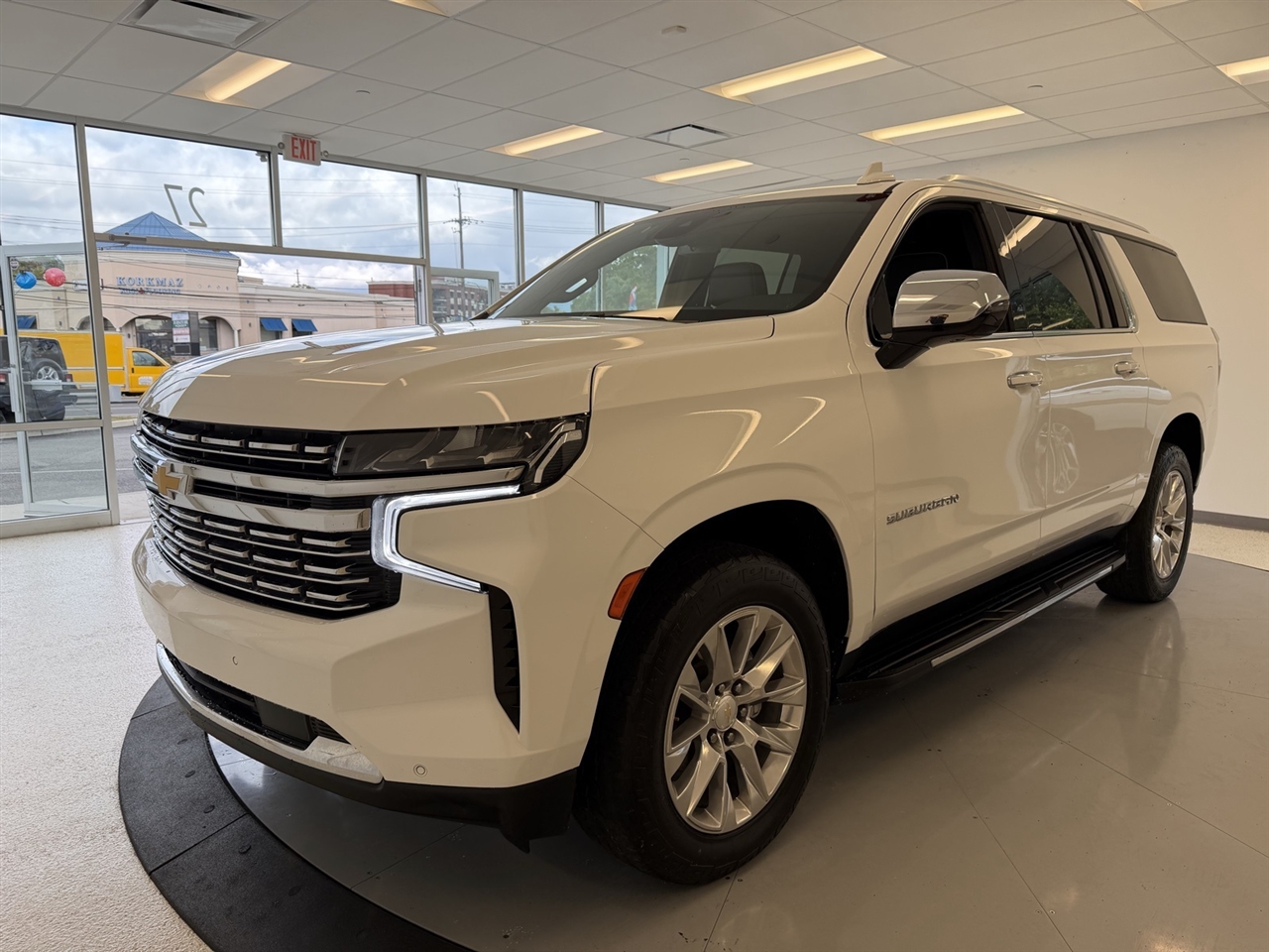 Chevrolet Suburban Premier 4WD 2023