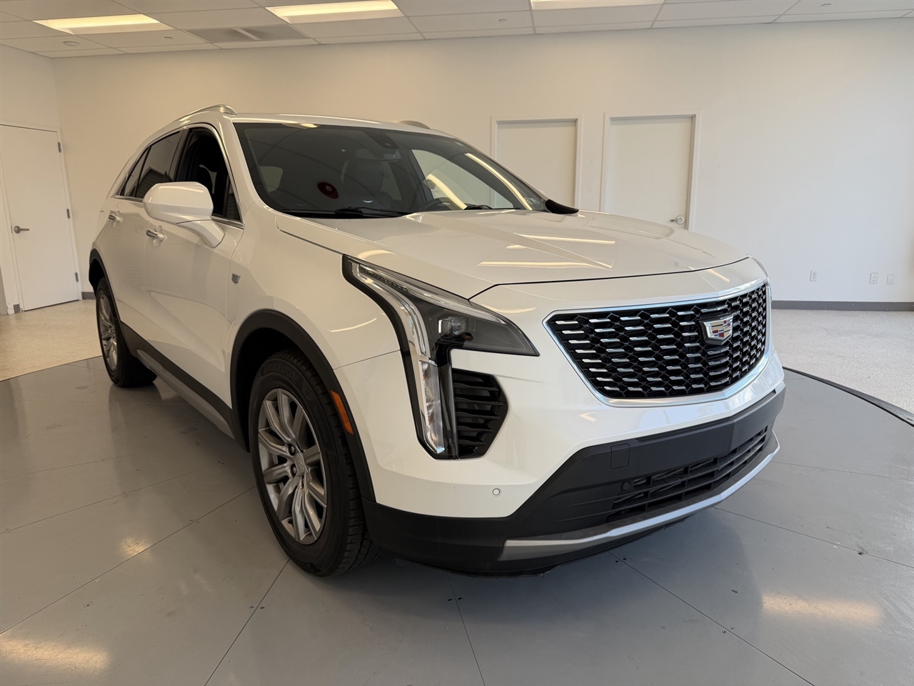 Cadillac XT4 Premium Luxury AWD 2019 Cadillac XT4 Premium Luxury AWD 2019