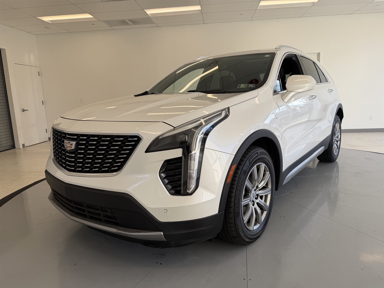Cadillac XT4 Premium Luxury AWD 2019 Cadillac XT4 Premium Luxury AWD 2019