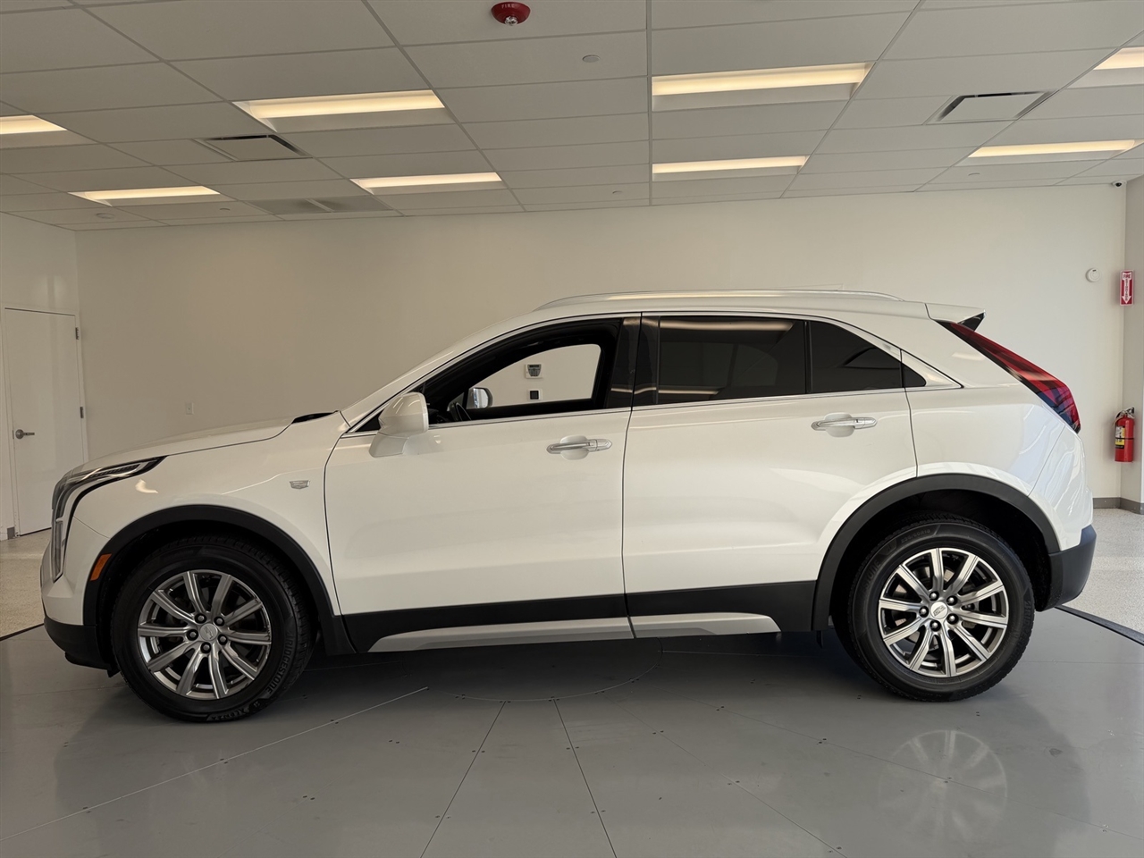 Cadillac XT4 Premium Luxury AWD 2019 Cadillac XT4 Premium Luxury AWD 2019