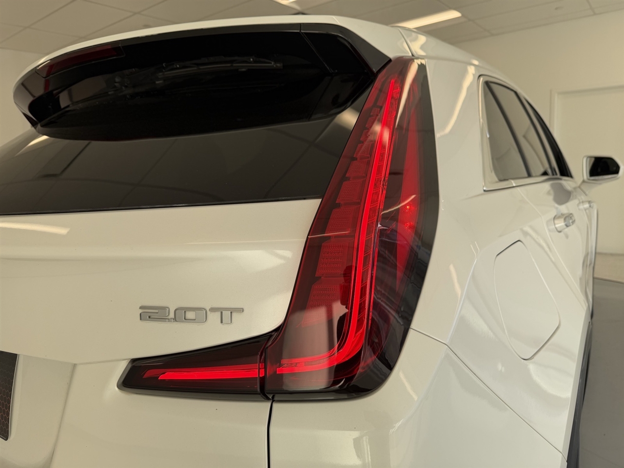 Cadillac XT4 Premium Luxury AWD 2019 Cadillac XT4 Premium Luxury AWD 2019