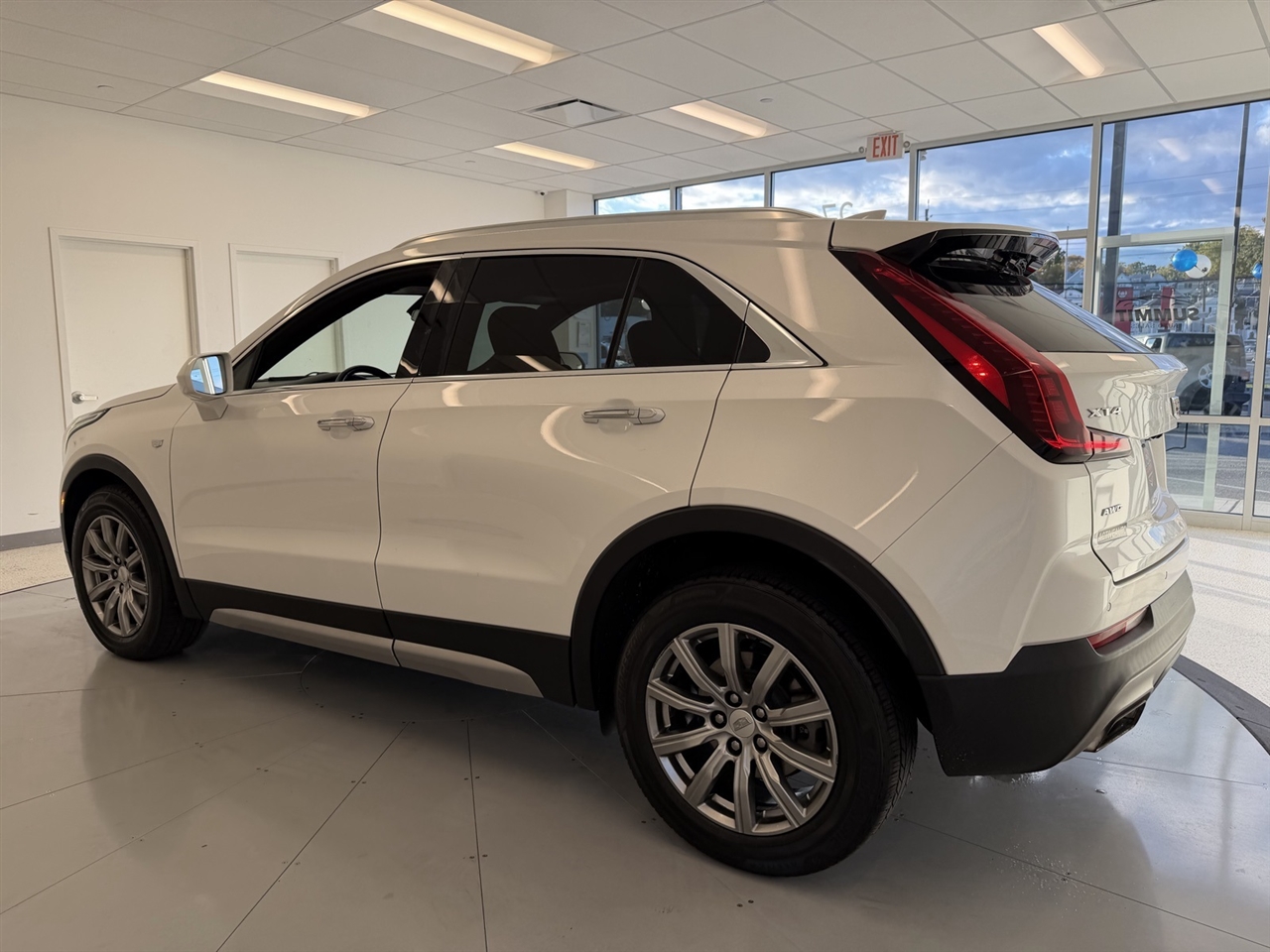 Cadillac XT4 Premium Luxury AWD 2019 Cadillac XT4 Premium Luxury AWD 2019