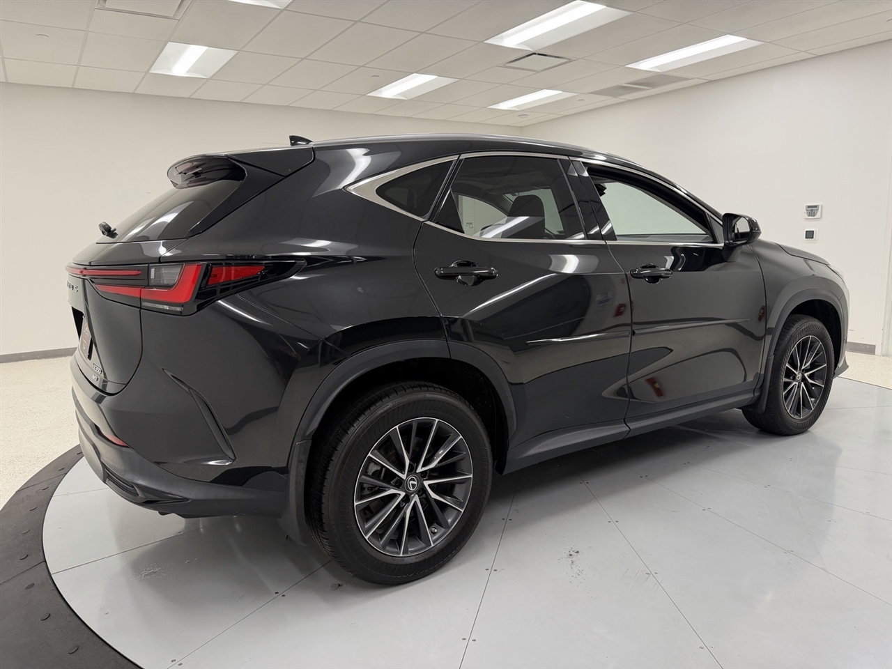 Lexus NX 350 Base 2022 Lexus NX 350 Base 2022