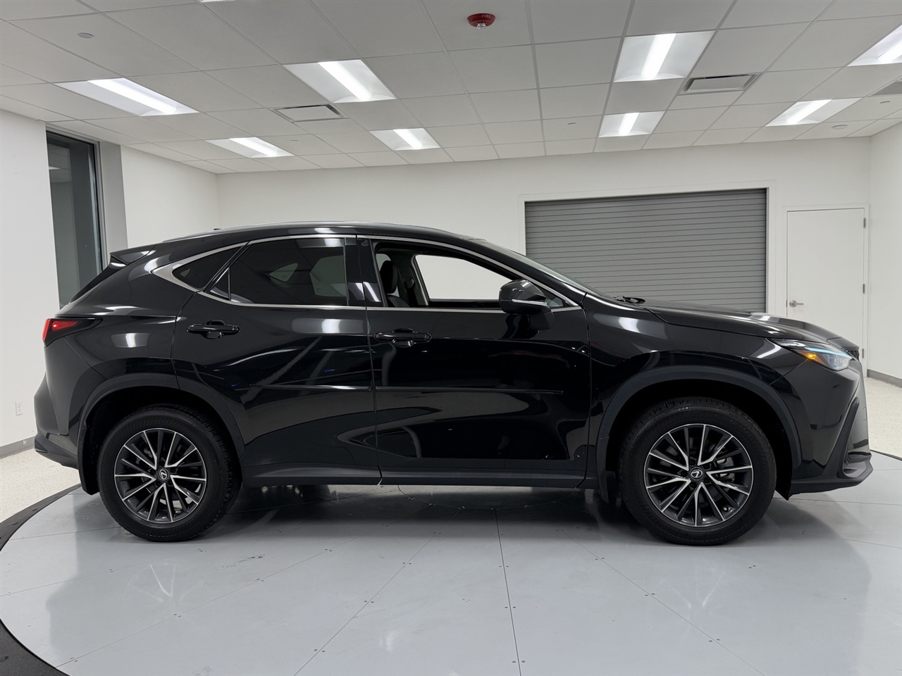Lexus NX 350 Base 2022 Lexus NX 350 Base 2022