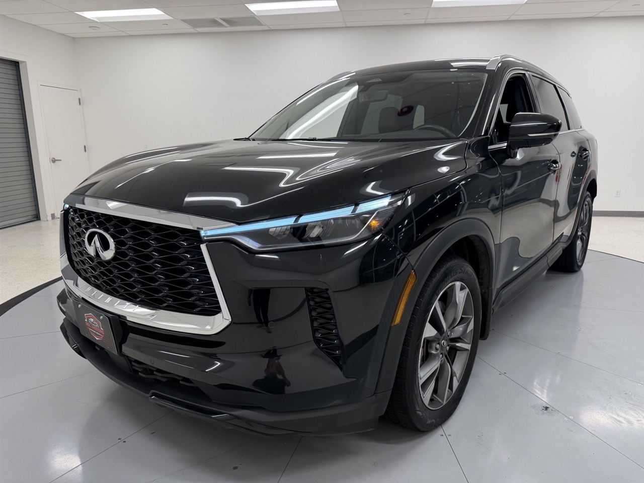 Infiniti QX60 LUXE AWD 2023 Infiniti QX60 LUXE AWD 2023