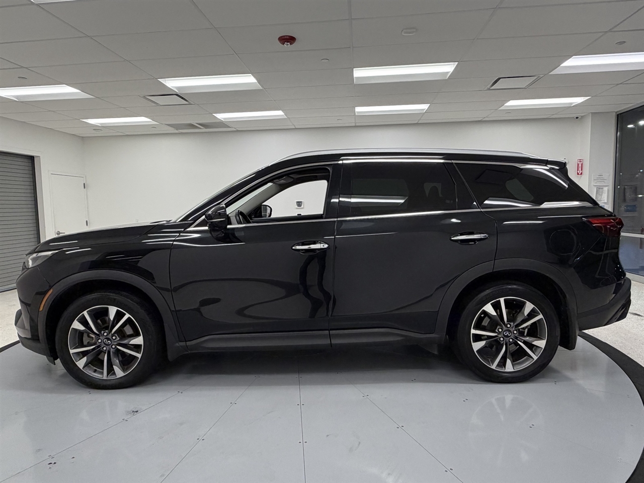 Infiniti QX60 LUXE AWD 2023 Infiniti QX60 LUXE AWD 2023