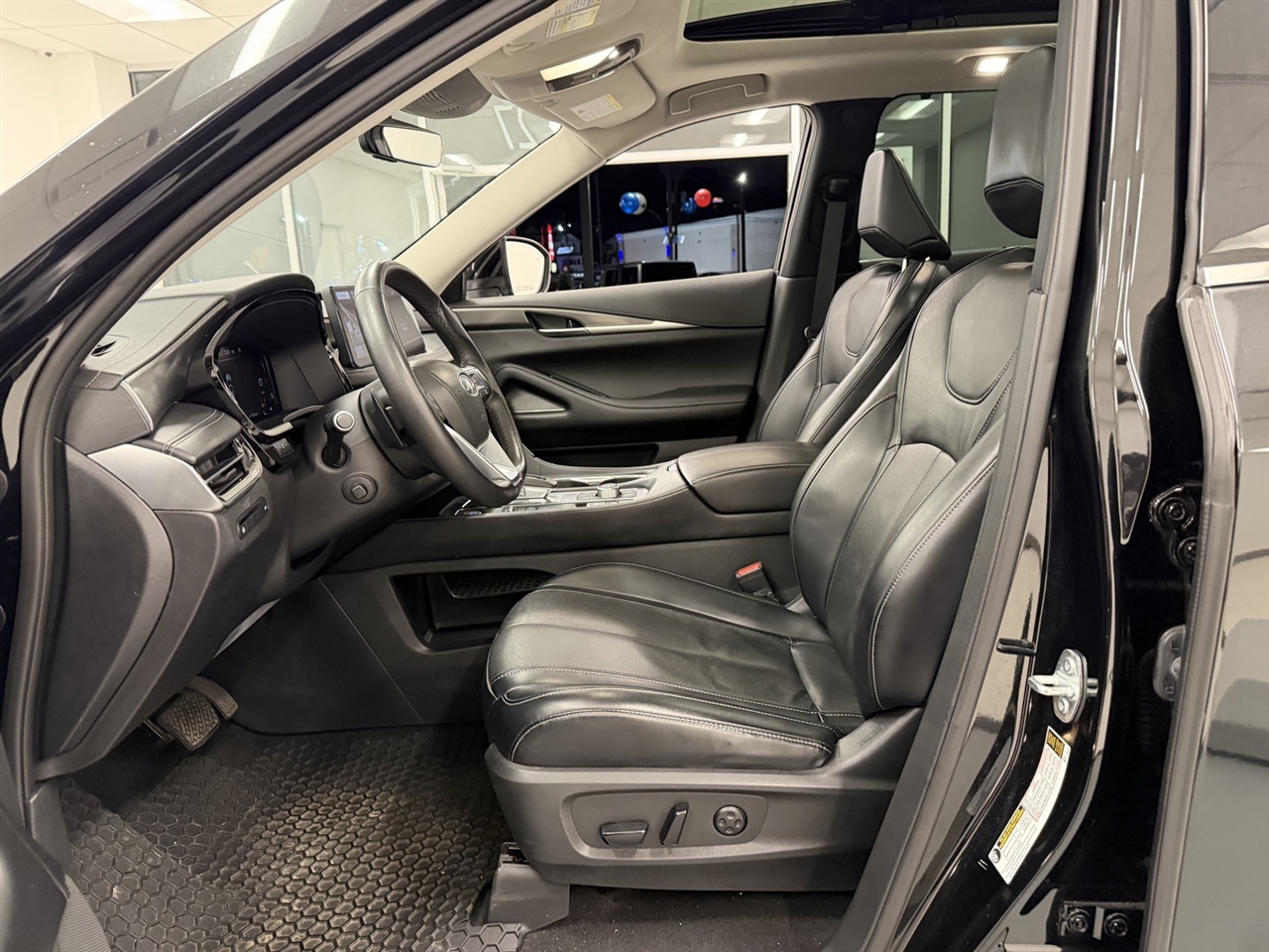 Infiniti QX60 LUXE AWD 2023 Infiniti QX60 LUXE AWD 2023