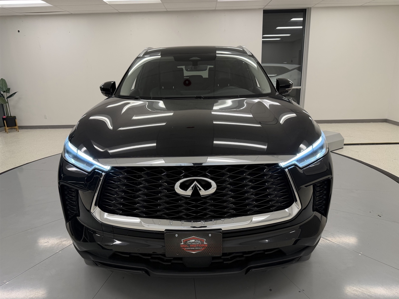 Infiniti QX60 LUXE AWD 2023 Infiniti QX60 LUXE AWD 2023