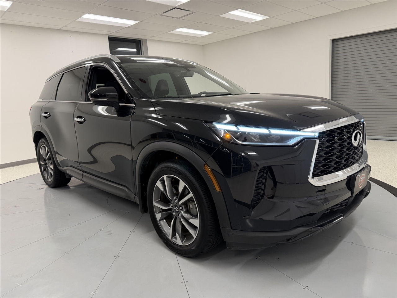 Infiniti QX60 LUXE AWD 2023 Infiniti QX60 LUXE AWD 2023