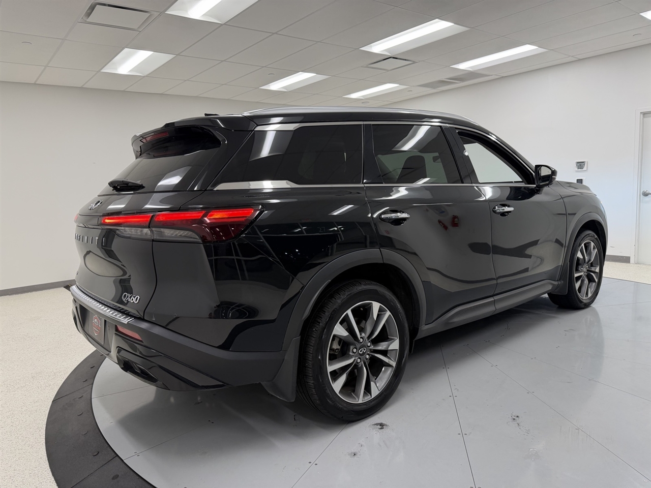 Infiniti QX60 LUXE AWD 2023 Infiniti QX60 LUXE AWD 2023