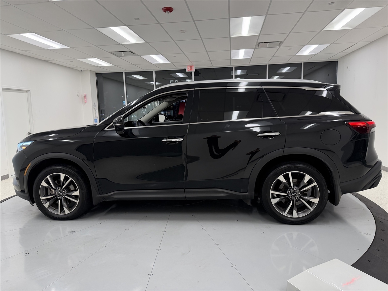 Infiniti QX60 LUXE AWD 2023 Infiniti QX60 LUXE AWD 2023