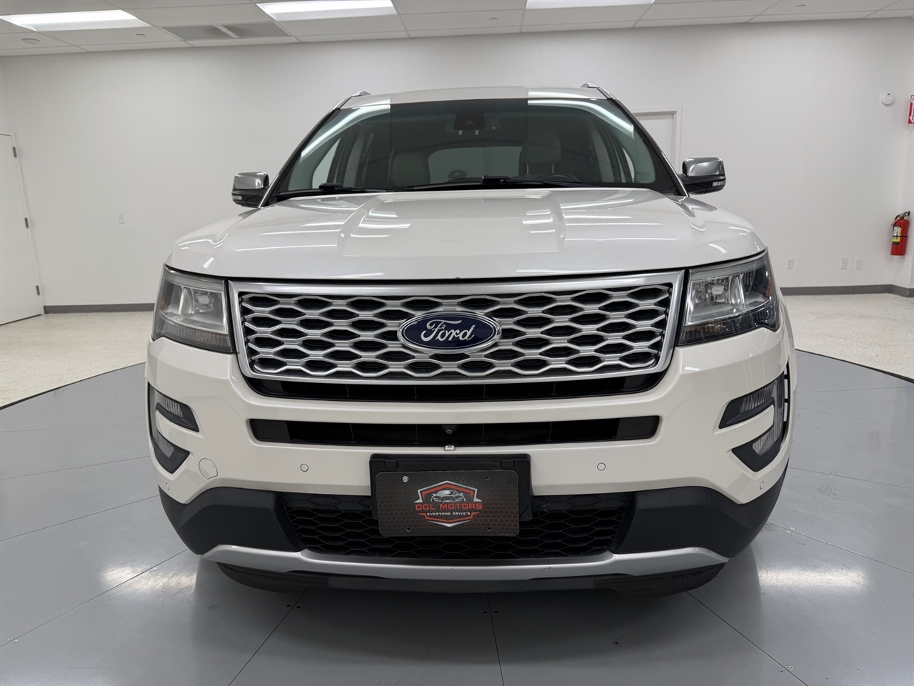 Ford Explorer Platinum AWD 2017 Ford Explorer Platinum AWD 2017