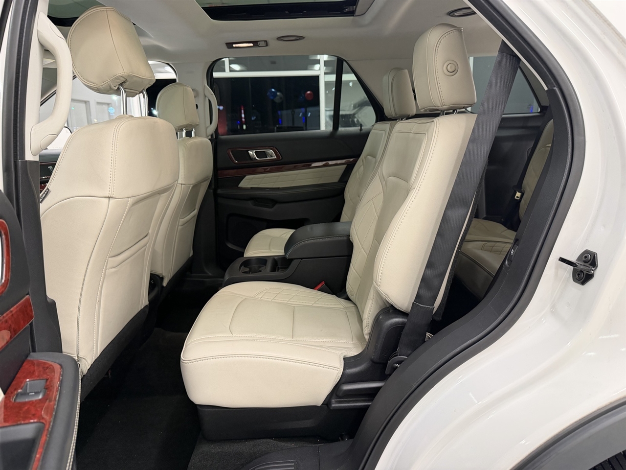 Ford Explorer Platinum AWD 2017 Ford Explorer Platinum AWD 2017
