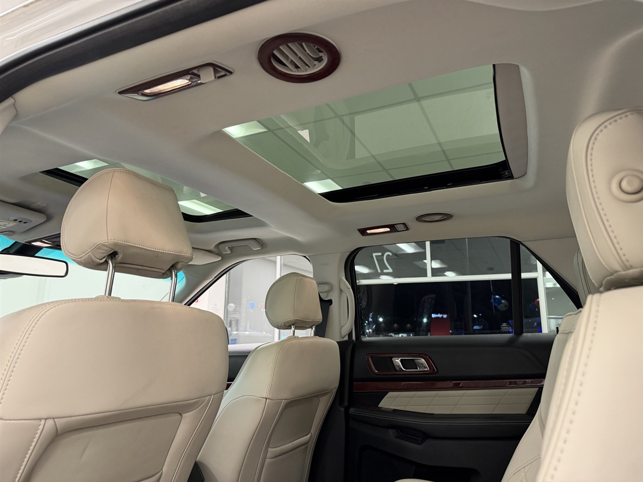 Ford Explorer Platinum AWD 2017 Ford Explorer Platinum AWD 2017