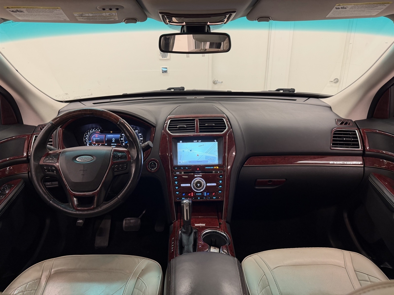 Ford Explorer Platinum AWD 2017 Ford Explorer Platinum AWD 2017