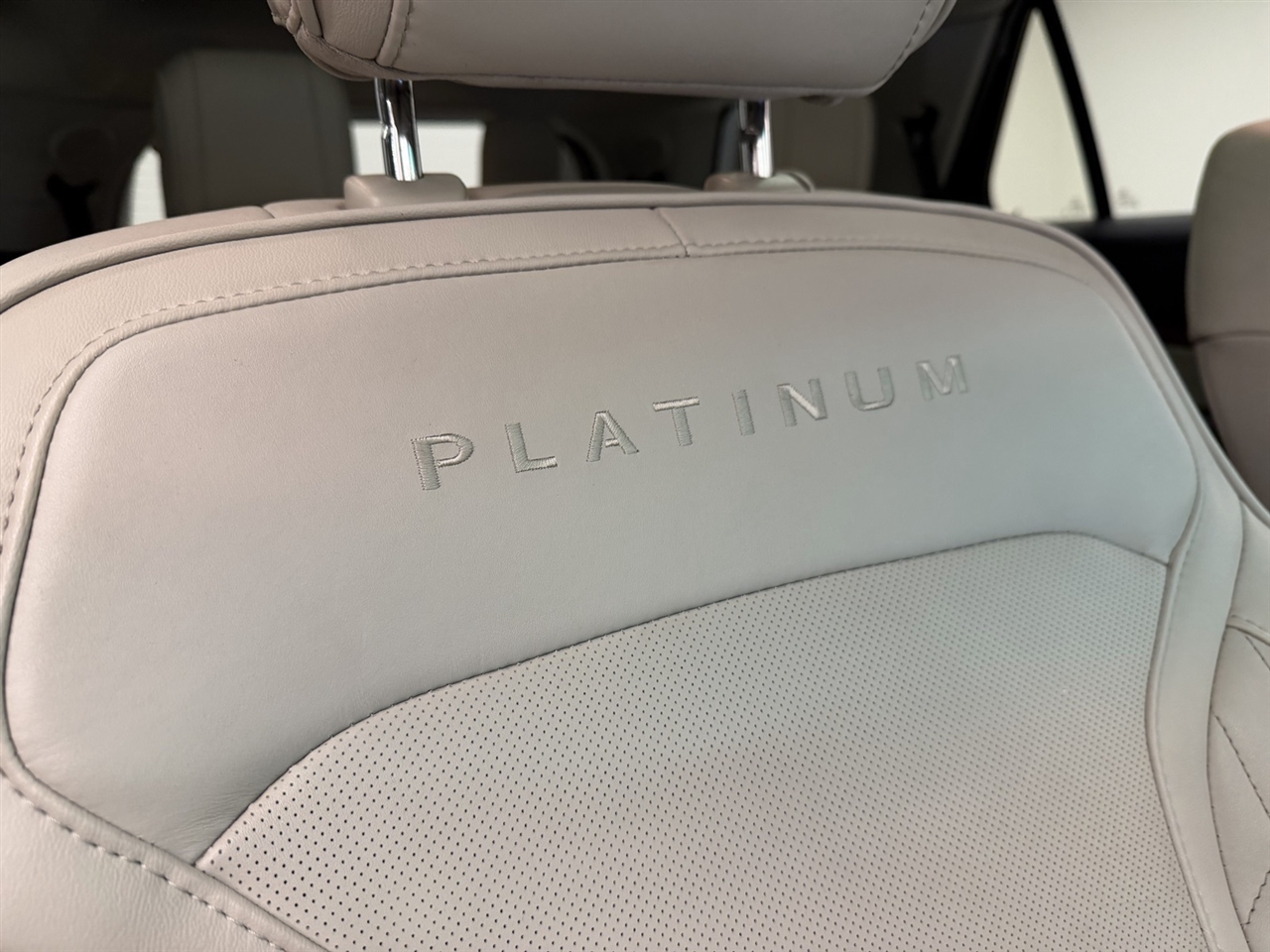 Ford Explorer Platinum AWD 2017 Ford Explorer Platinum AWD 2017