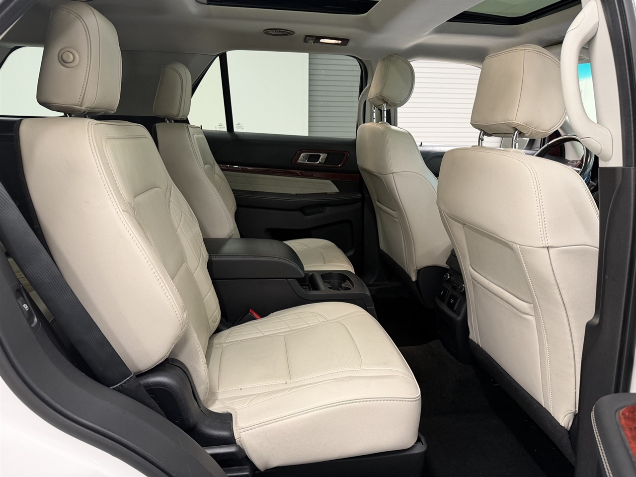 Ford Explorer Platinum AWD 2017 Ford Explorer Platinum AWD 2017