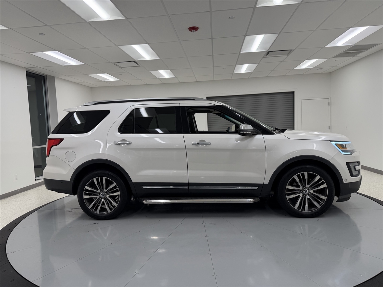Ford Explorer Platinum AWD 2017 Ford Explorer Platinum AWD 2017