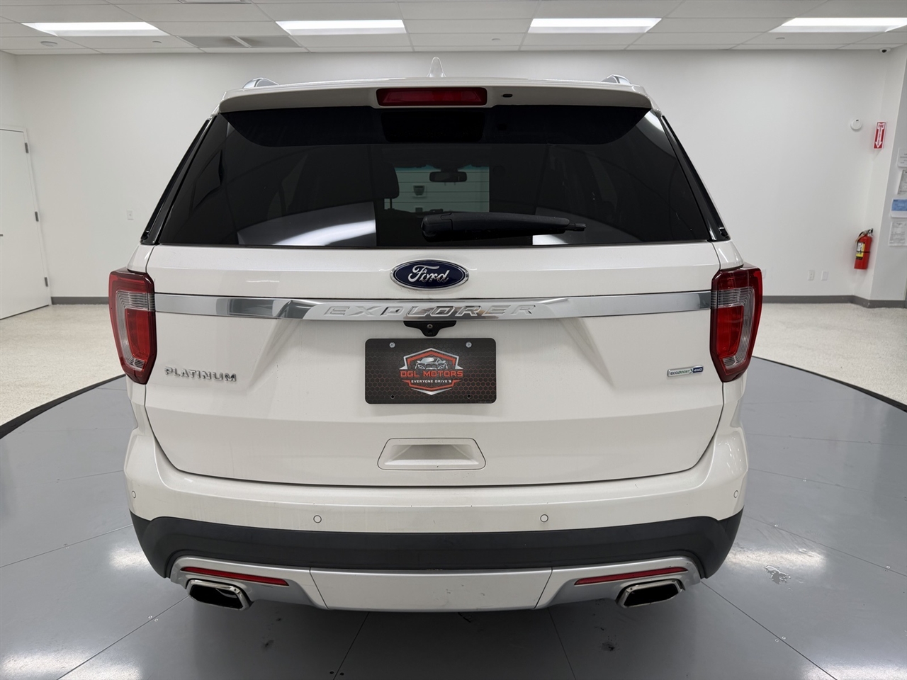 Ford Explorer Platinum AWD 2017 Ford Explorer Platinum AWD 2017